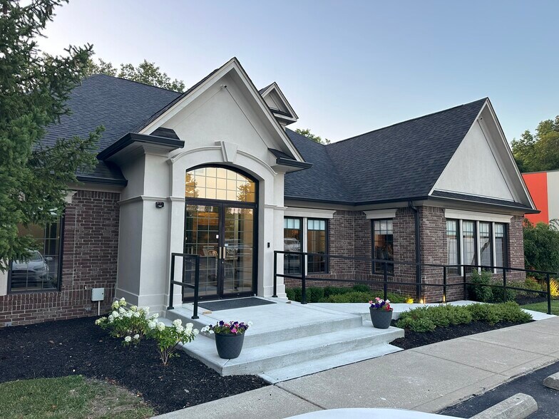 More Photos Of 6280 N Shadeland Ave, Indianapolis Office Residential For Sale