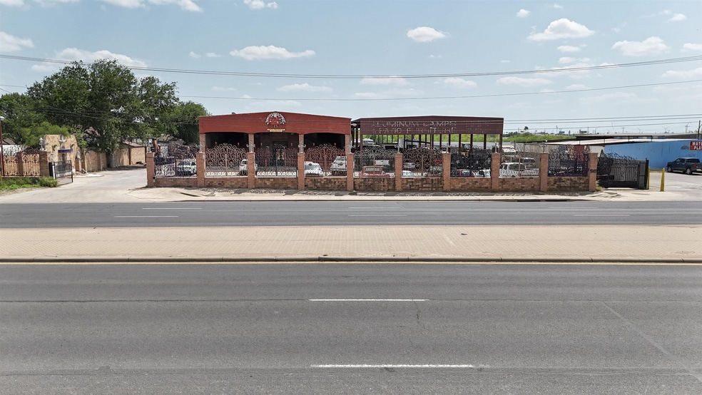 More Photos Of 5103 US Highway 59, Laredo Warehouse For Sale