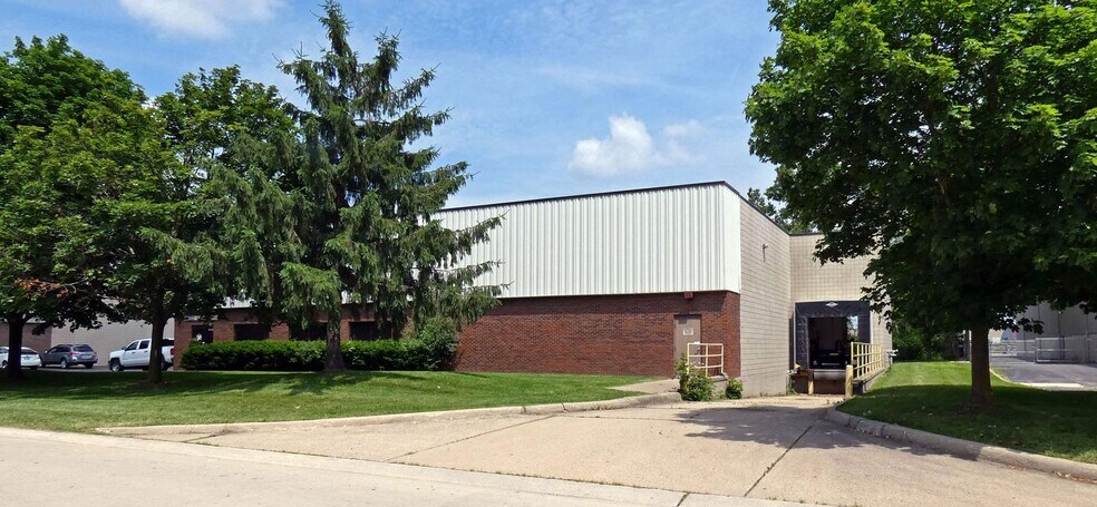 More Photos Of 41156 Capital Dr, Canton Township Manufacturing For Lease