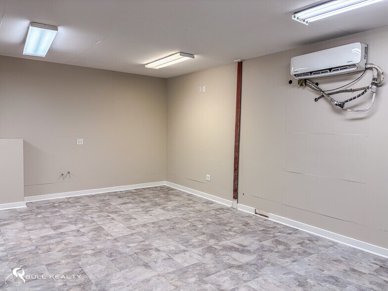 More Photos Of 150 Tober Trl, Fayetteville Warehouse For Lease