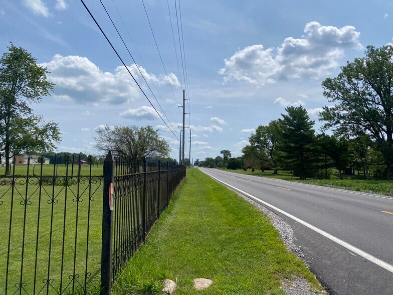 More Photos Of 4540 E State Road 32, Lebanon Warehouse For Sale