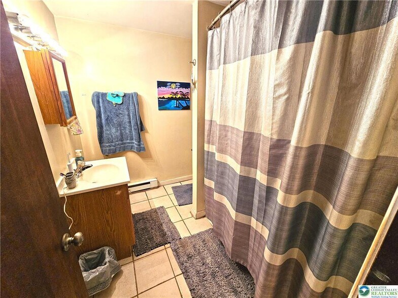 More Photos Of 1463 Limeport Pike, Coopersburg Restaurant For Sale