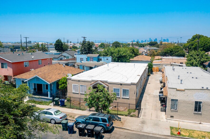 More Photos Of 1139 E 68th St, Los Angeles Apartments For Sale