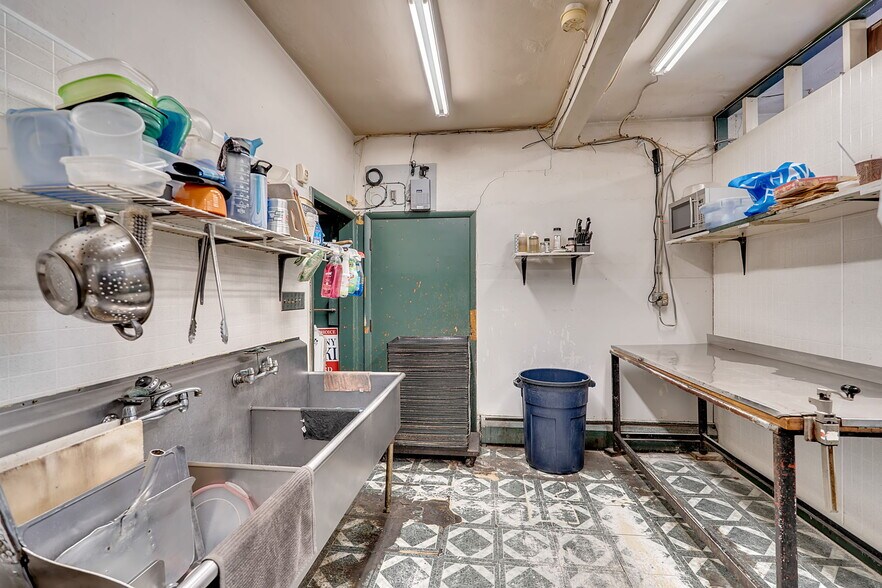 More Photos Of 2123 Clinton St, Buffalo Restaurant For Sale