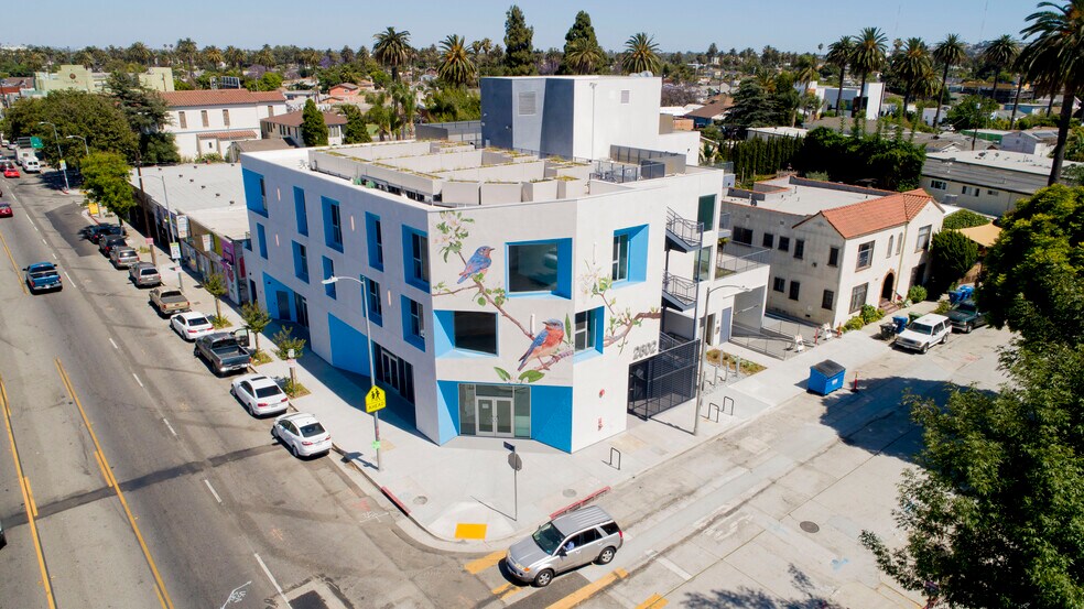 More Photos Of 5124 W Adams Blvd, Los Angeles Apartments For Lease