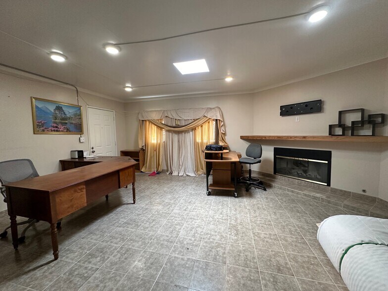 More Photos Of 7304 Canby Ave, Reseda Apartments For Sale