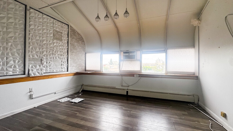 More Photos Of 36-12 34th Ave, Long Island City Office For Lease