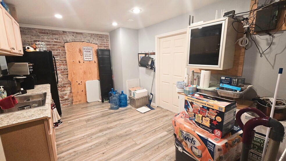 More Photos Of 1801 S National, Fort Scott Convenience Store For Sale