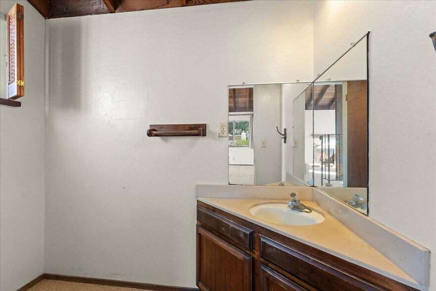 More Photos Of 2122 Penasquitas Dr, Aptos Apartments For Sale