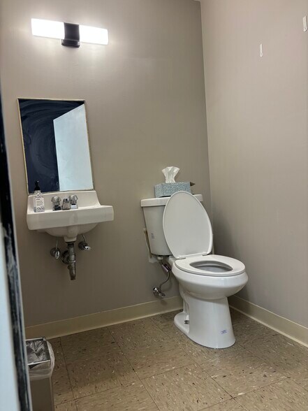More Photos Of 2299 Woodbury Ave, Newington Medical For Lease