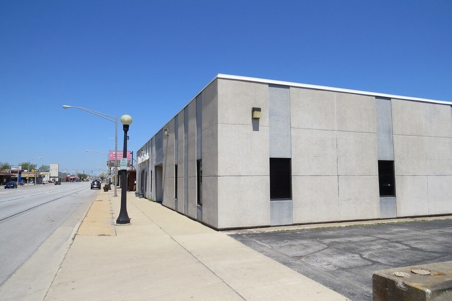 More Photos Of 7131-7139 Indianapolis Blvd, Hammond Office For Sale
