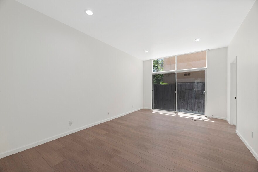 More Photos Of 329 S Rexford Dr, Beverly Hills Apartments For Sale