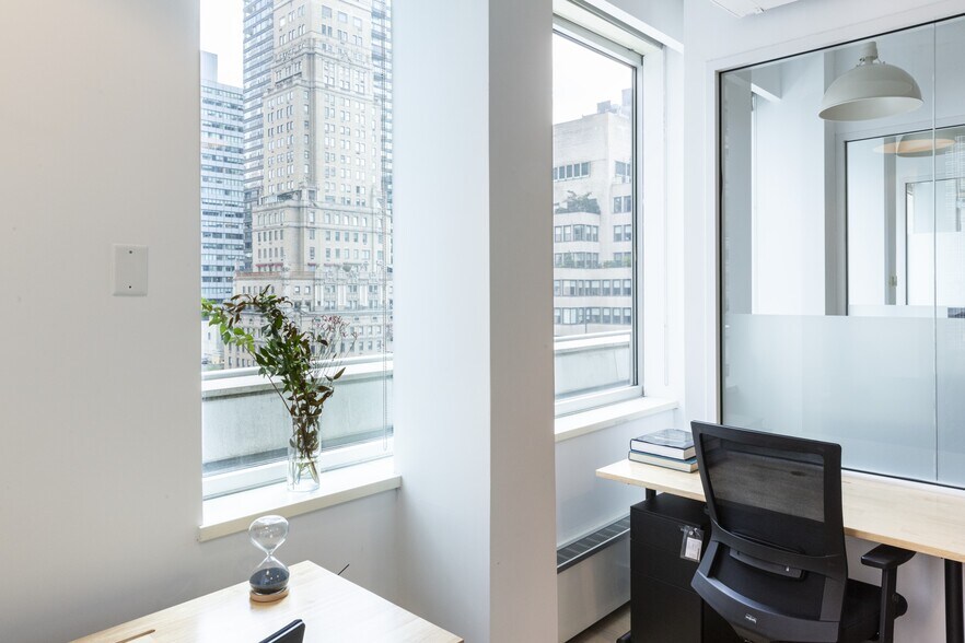More Photos Of 430 Park Ave, New York Office For Lease