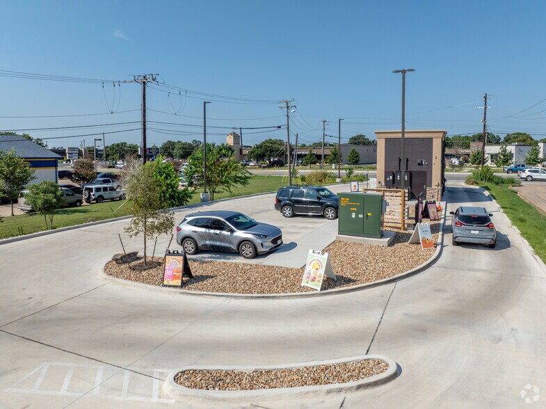 More Photos Of 3117 Williams Dr, Georgetown General Retail For Sale