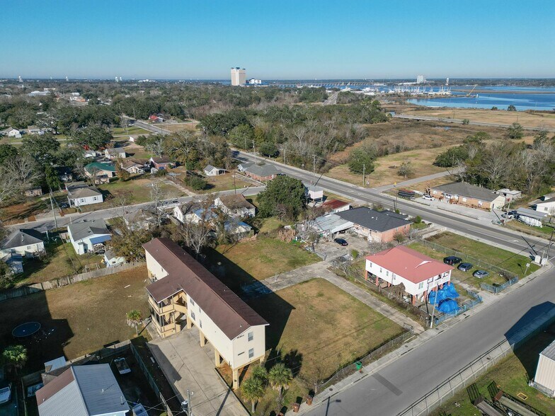 More Photos Of 265 Crawford St, Biloxi Apartments For Sale