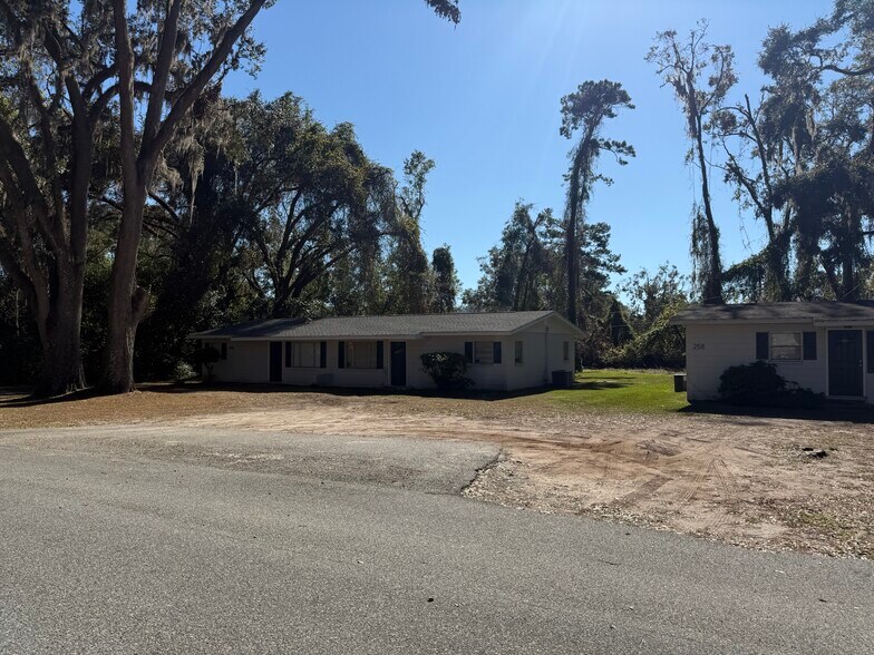 More Photos Of 283 SW Davaca Gln, Lake City Multifamily For Sale