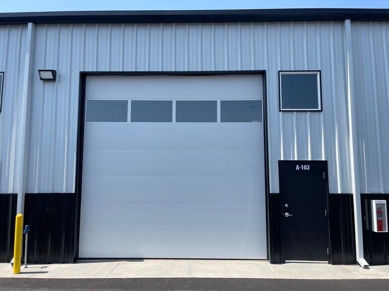 More Photos Of 1551 S Deer Heights Rd, Spokane Warehouse For Sale