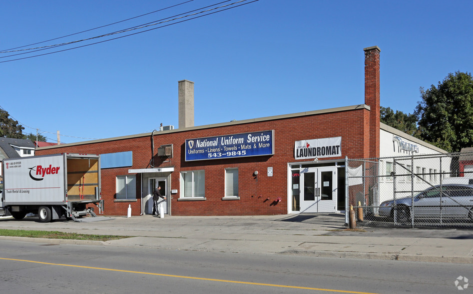 Primary Photo Of 455 Cumberland Ave, Hamilton Warehouse For Sale