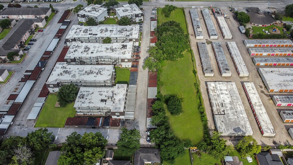 More Photos Of 1051 Burke Rd, Pasadena Land For Sale