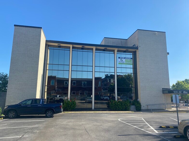 More Photos Of 100 Saint Ann St, Owensboro Office For Sale