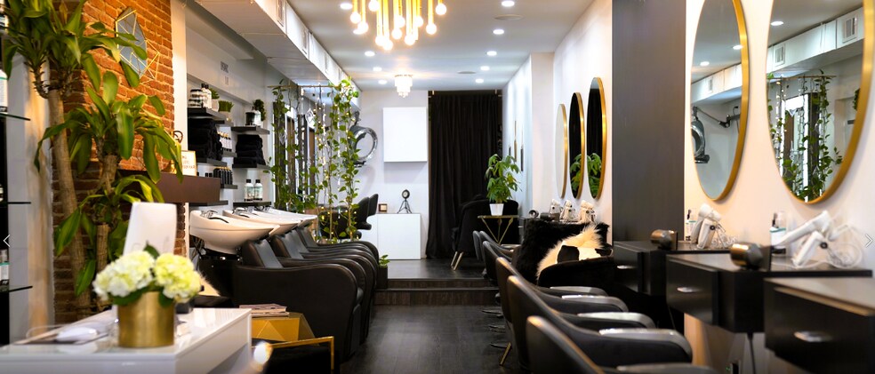 Primary Photo Of 265-267 Bleecker St, New York Storefront Retail Residential For Lease