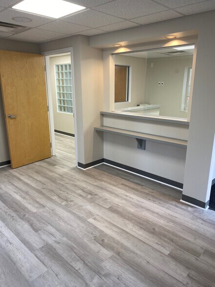 More Photos Of 101 Coolidge St, Hudson Medical For Lease