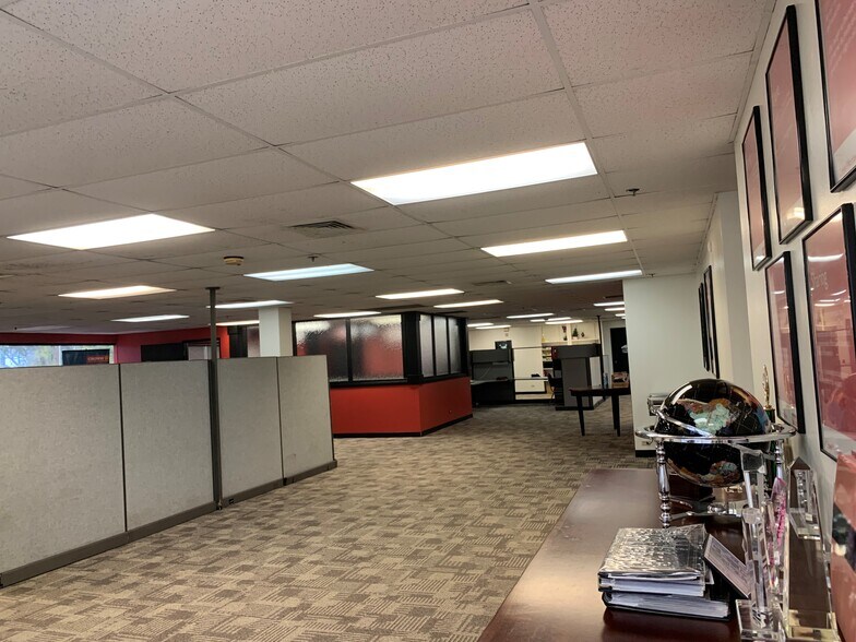 More Photos Of 600 Kahelu Ave, Mililani Warehouse For Lease