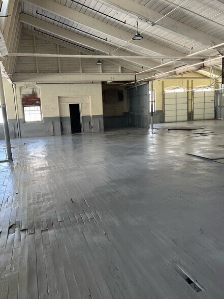 More Photos Of 129 Brookside Ave, West Warwick Manufacturing For Lease
