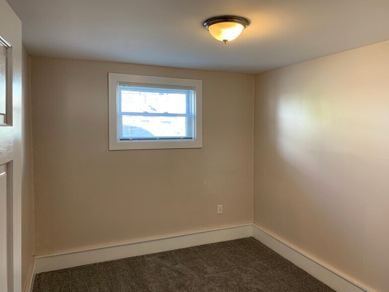 More Photos Of 412 Manchester St, Manchester Apartments For Sale