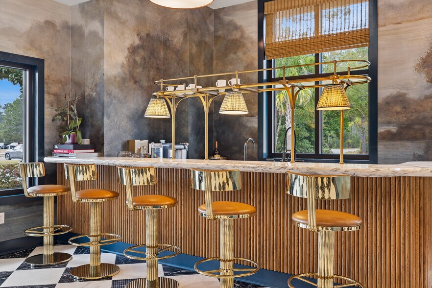 More Photos Of 3095 Soperton Dr, Bluffton Light Distribution For Sale