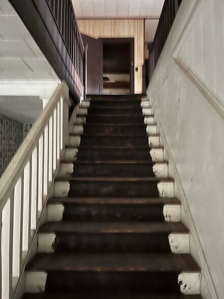 More Photos Of 503 Main St, Madison Hospitality For Sale