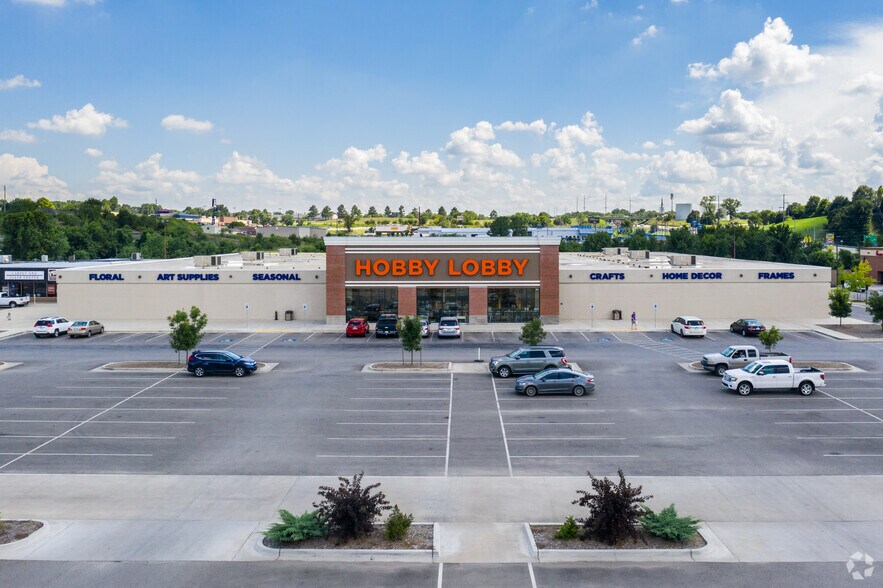 More Photos Of 534-598 SE Washington Blvd, Bartlesville Unknown For Lease