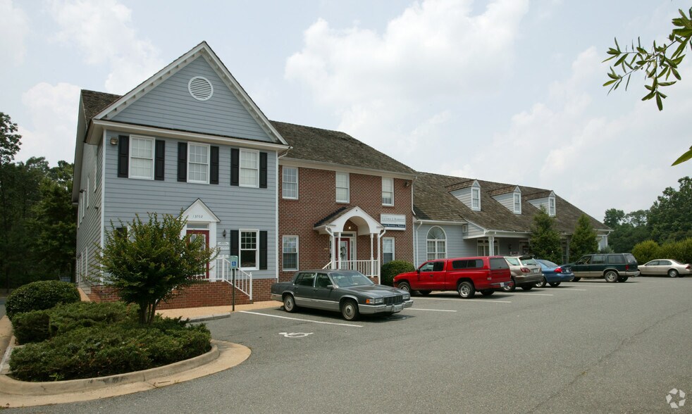 More Photos Of 13700-13702 Village Mill Dr, Midlothian Office For Lease