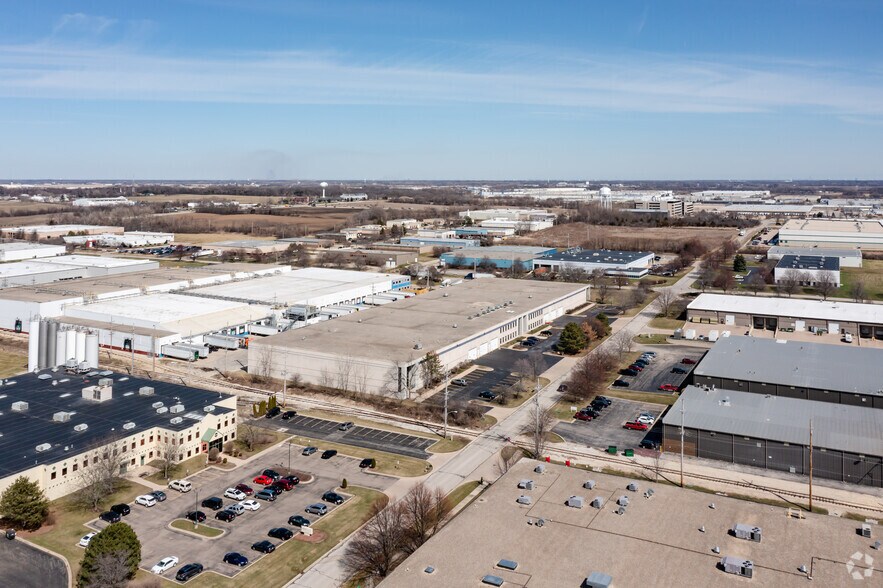 More Photos Of 1047-1051 Douglas Rd, Batavia Warehouse For Lease