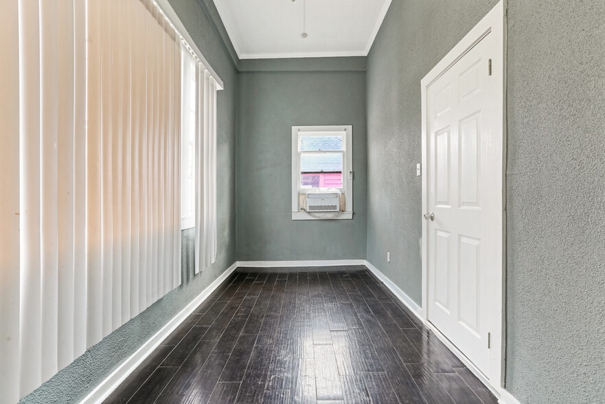 More Photos Of 1468 N Claiborne Ave, New Orleans Office Residential For Sale
