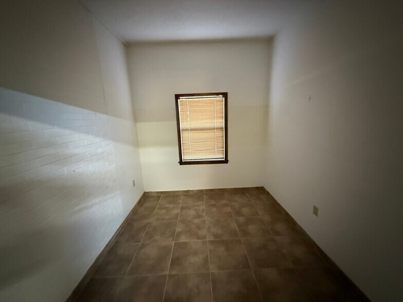 More Photos Of 702 E Church St, Atmore Specialty For Sale