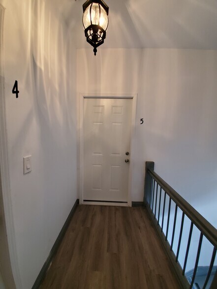 More Photos Of 1978 Bonsallo Ave, Los Angeles Apartments For Sale