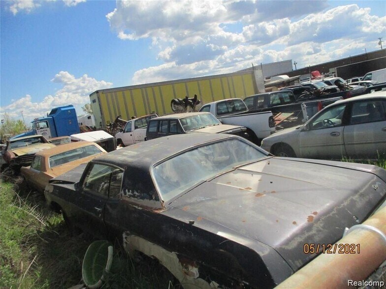 More Photos Of 7170 E McNichols Rd, Detroit Manufacturing For Sale