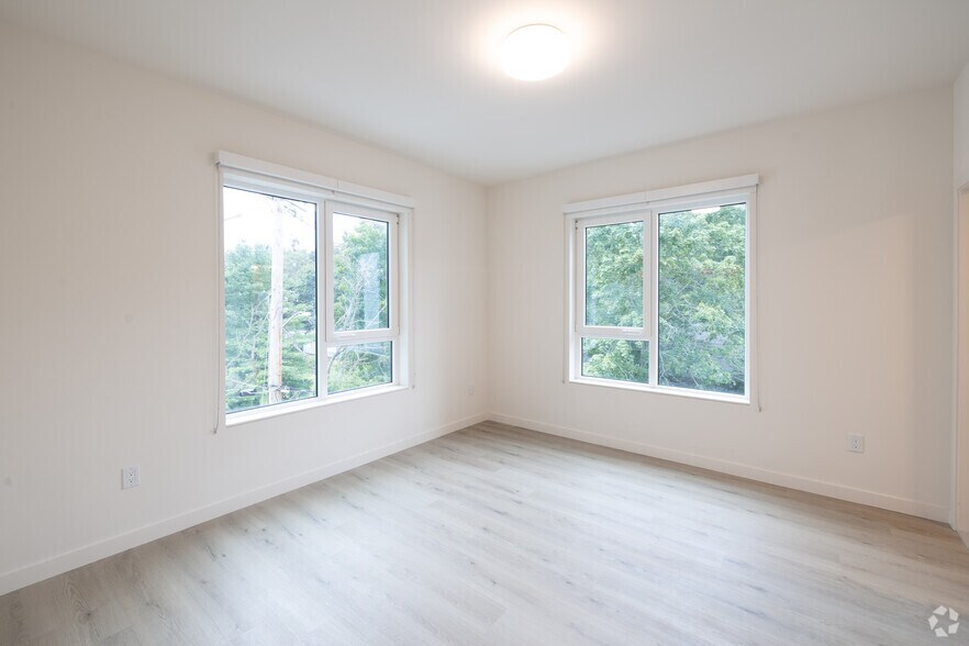 More Photos Of 44 Springside Ave, Arlington Apartments For Lease