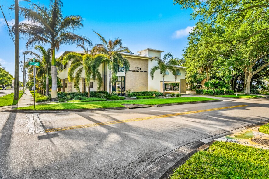 More Photos Of 1708 21st St, Vero Beach Office For Sale