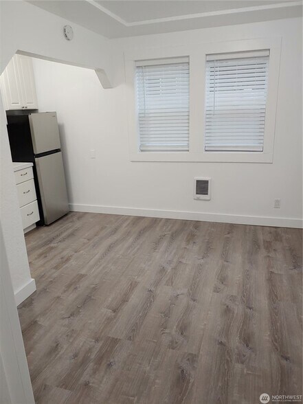 More Photos Of 1700 California Ave S, Long Beach Apartments For Sale