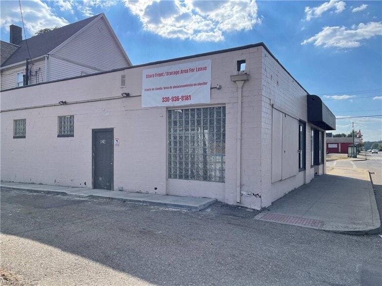 More Photos Of 824 12th St NW, Canton Storefront Retail Residential For Sale