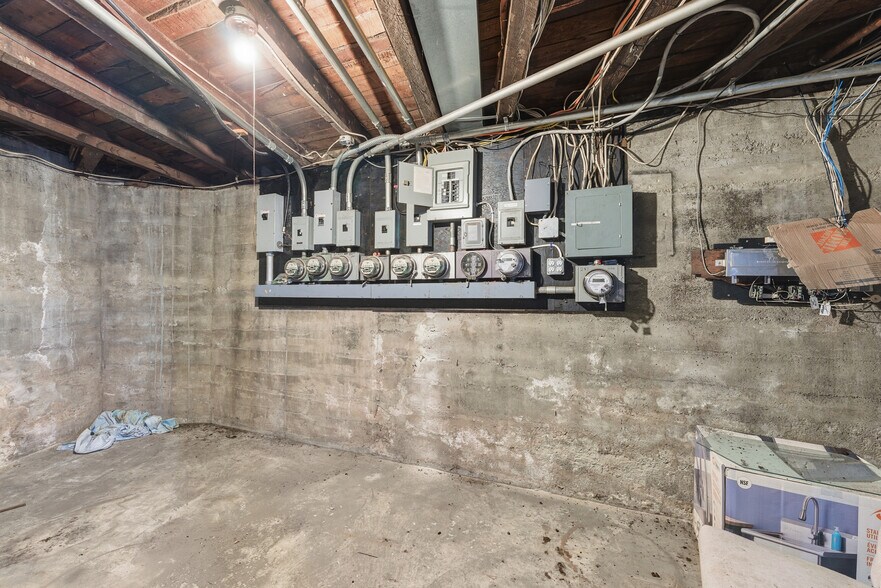 More Photos Of 285-289 East St, Ludlow Apartments For Sale