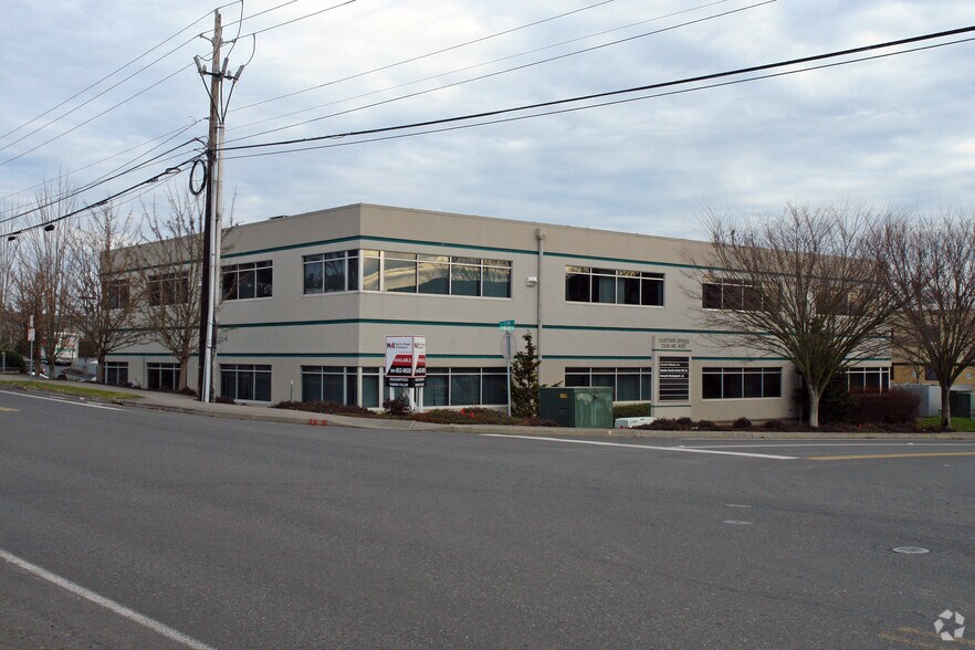 More Photos Of 7200 NE 41st St, Vancouver Office For Lease