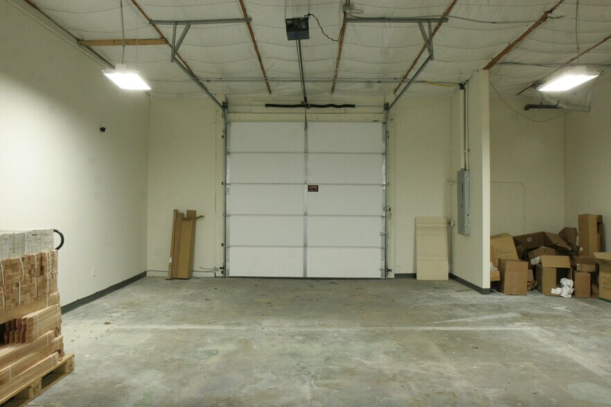 More Photos Of 4684-4688 W Chinden Blvd, Boise Freestanding For Lease