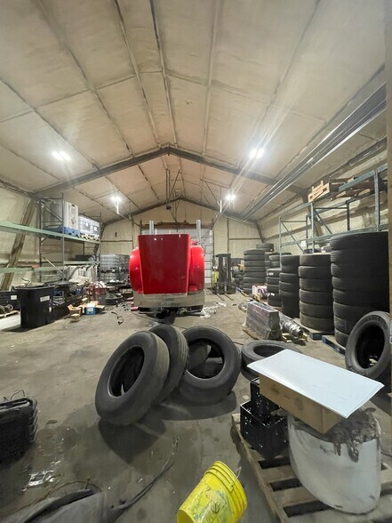 More Photos Of 5717 138th Ave, Holland Distribution For Lease