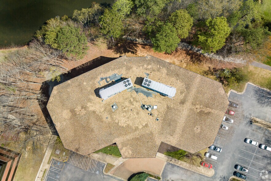 More Photos Of 720 Moorefield Park Dr, Richmond Office For Lease