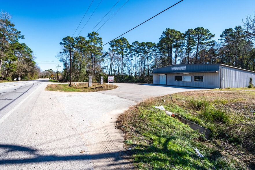 More Photos Of 24090 FM 1485 Rd, New Caney Service For Sale