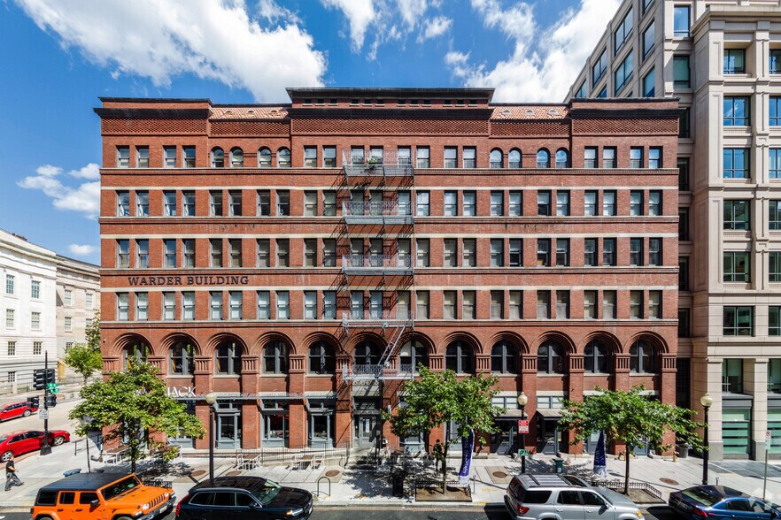 More Photos Of 525 9th St NW, Washington Office For Lease