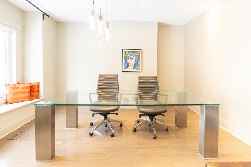 More Photos Of 304 O'connor St, Ottawa Office For Sale